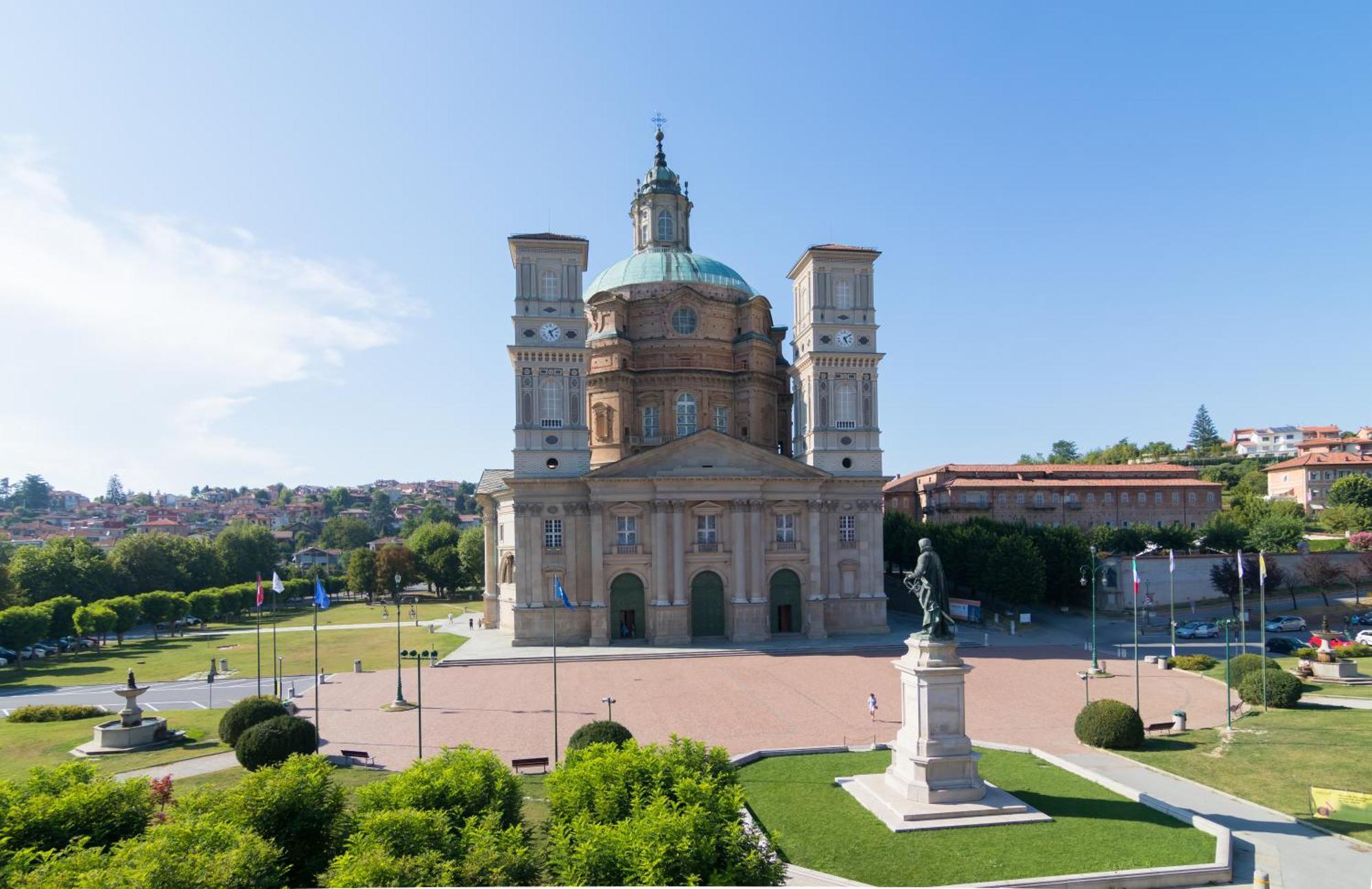 Hotel Portici Vicoforte Bagian luar foto