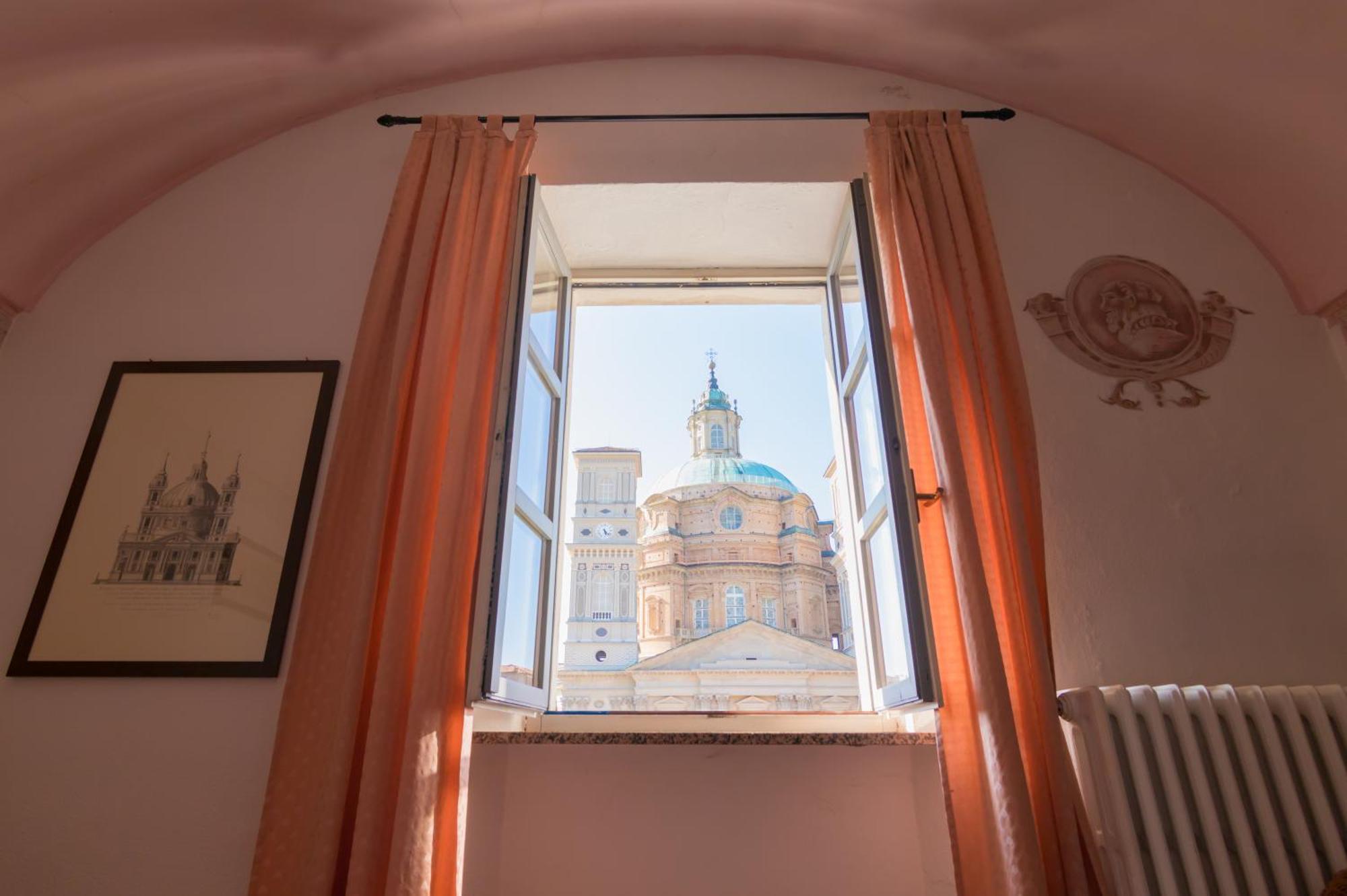 Hotel Portici Vicoforte Bagian luar foto