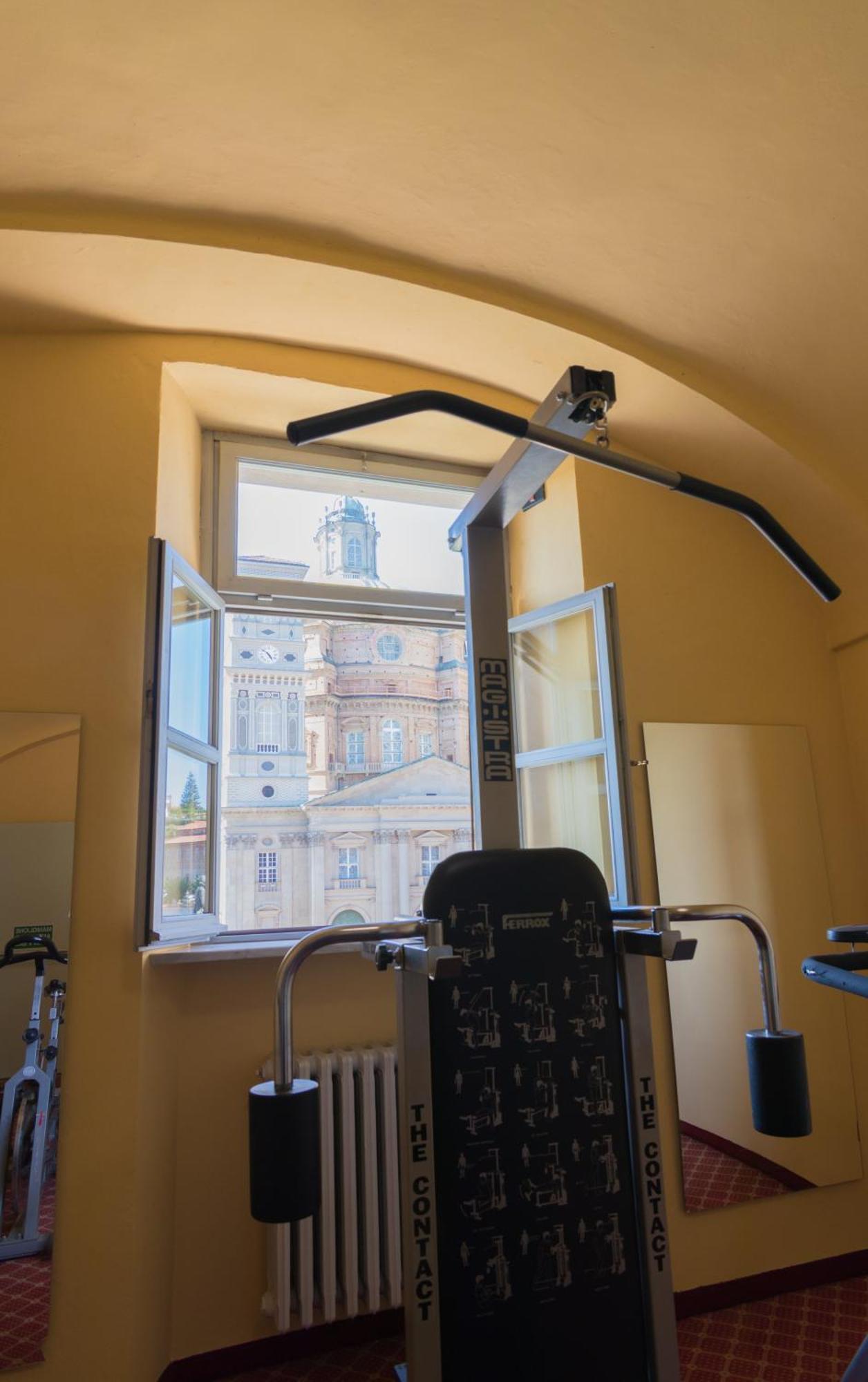 Hotel Portici Vicoforte Bagian luar foto