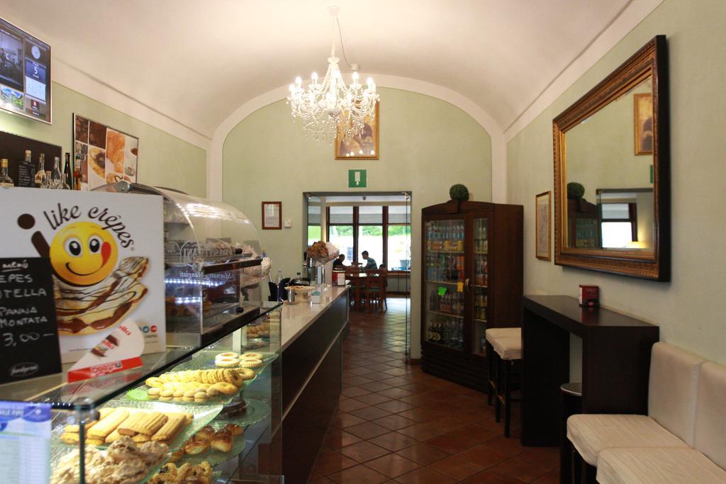 Hotel Portici Vicoforte Bagian luar foto