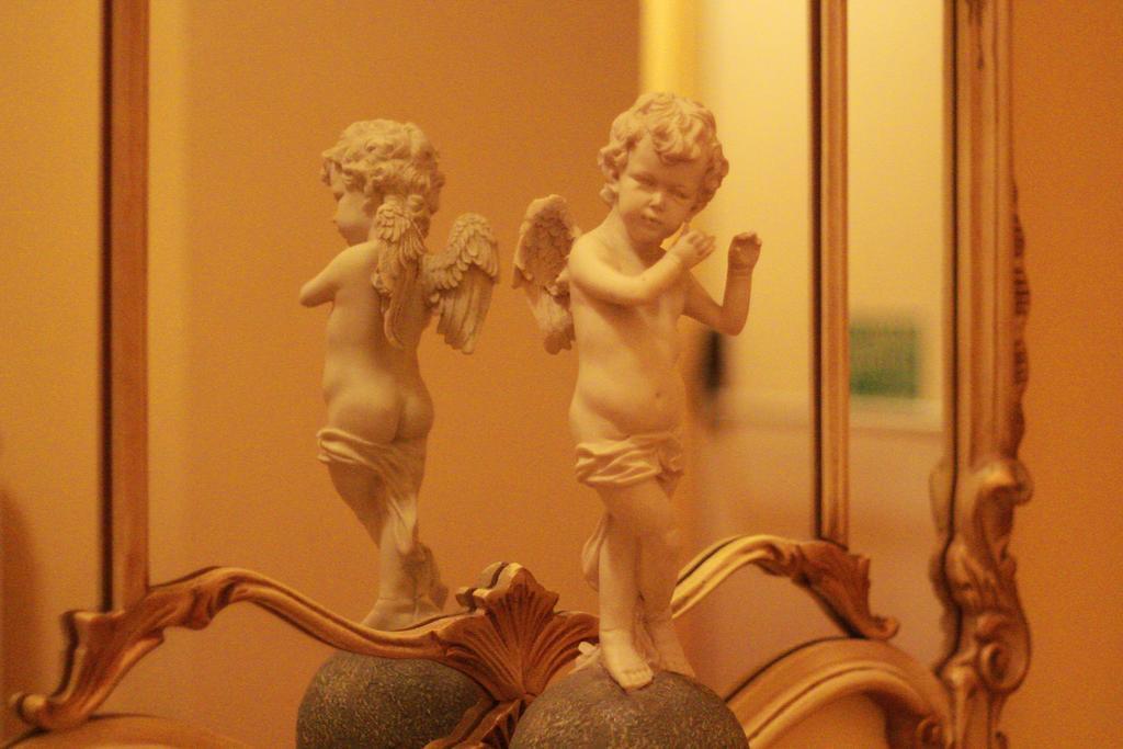 Hotel Portici Vicoforte Bagian luar foto