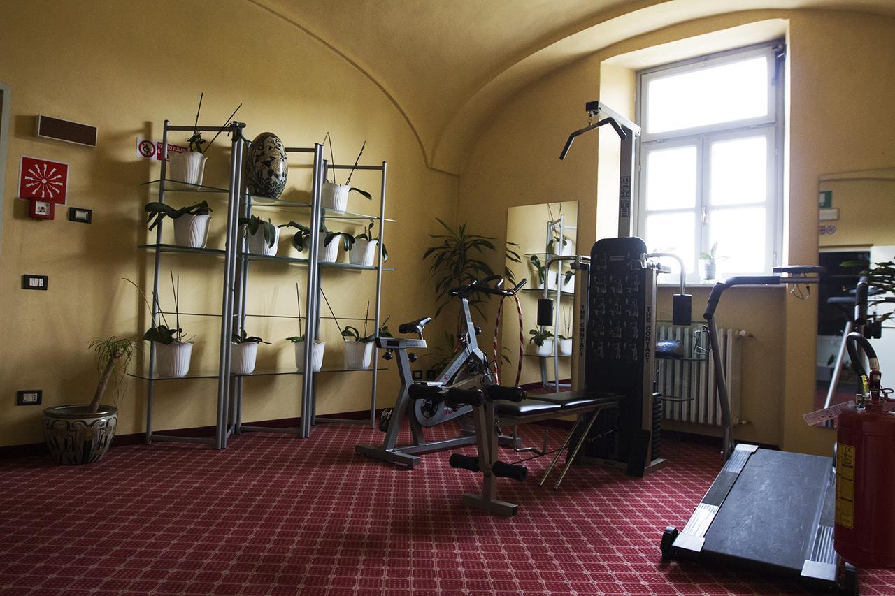 Hotel Portici Vicoforte Bagian luar foto